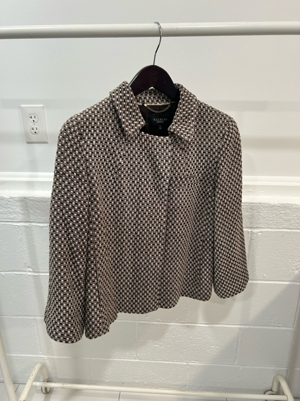 Talbots Black and Cream Textured Cropped Blazer